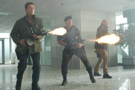 Expendables-2-Arnold-Schwarzenegger-Sylvester-Stallone-Bruce-Willis-image